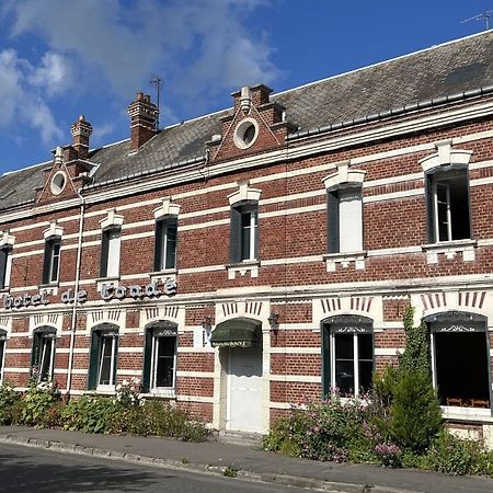 Le Conde Hotel Montdidier  Buitenkant foto