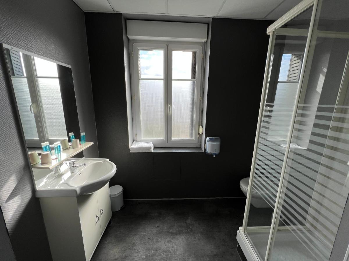 Le Conde Hotel Montdidier  Buitenkant foto