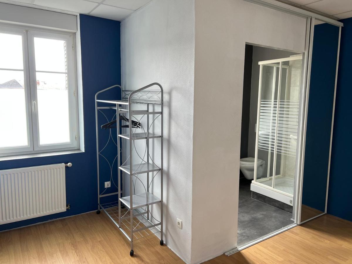 Le Conde Hotel Montdidier  Buitenkant foto