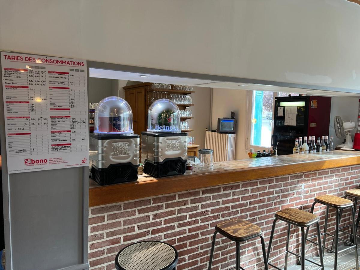 Le Conde Hotel Montdidier  Buitenkant foto